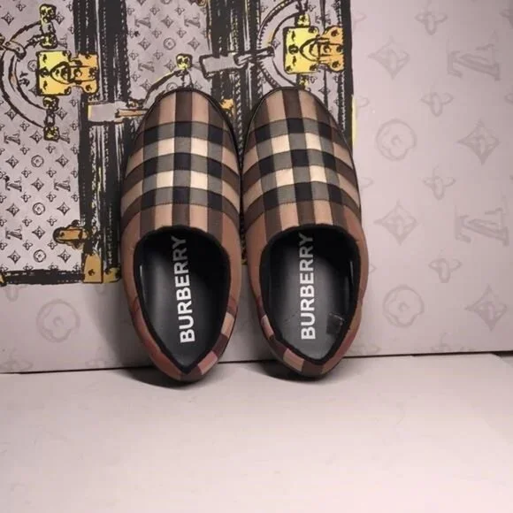 New Authentic BURBERRY SLIPPERS AND CLOGS MEN FABRIC BROWN BIRCH Burberry | Shoes | New Authentic Burberry Slippers And Clogs  main image 4